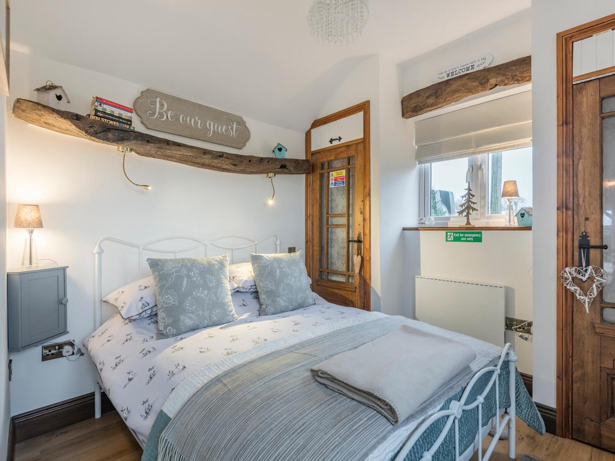 Little Pines Lodge Rushton Spencer Eksteriør billede