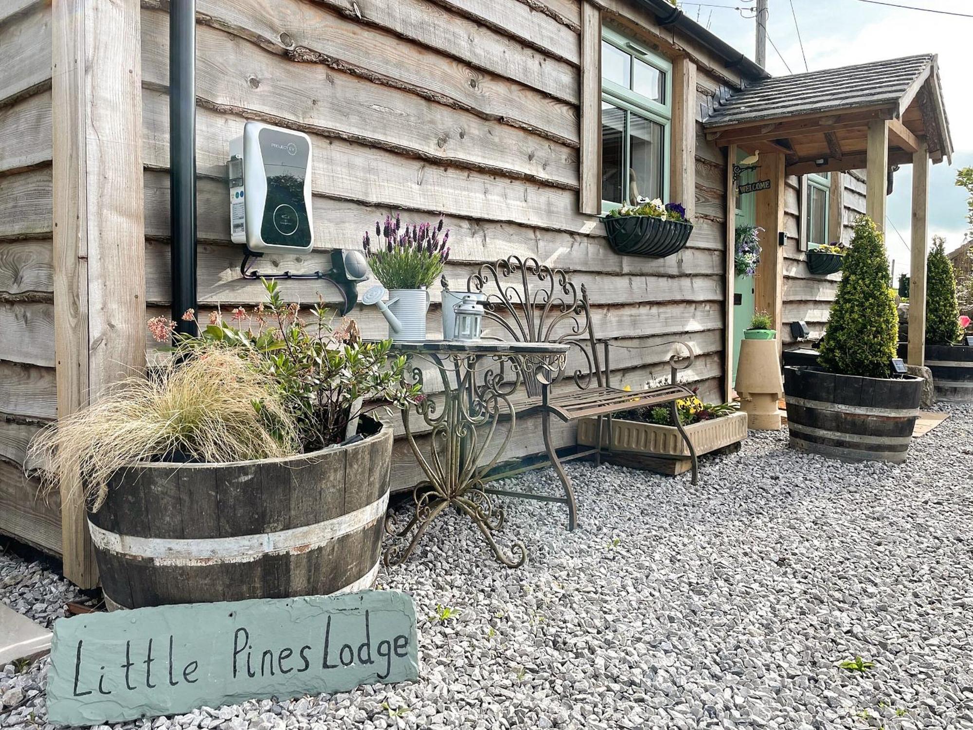 Little Pines Lodge Rushton Spencer Eksteriør billede